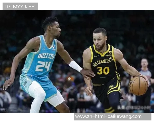 骑士与勇士第三节精彩对决回顾展现双方战术与球员表现的较量